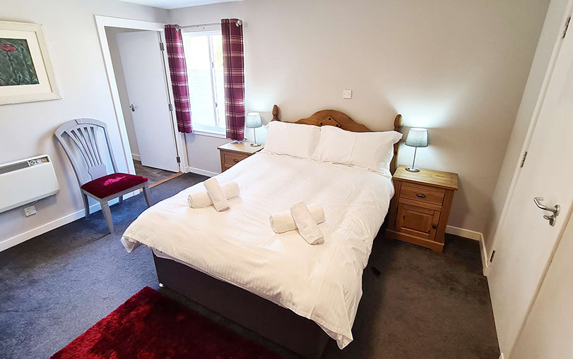 Spacious Double room accommodation in Portree at Rooms on the High Street