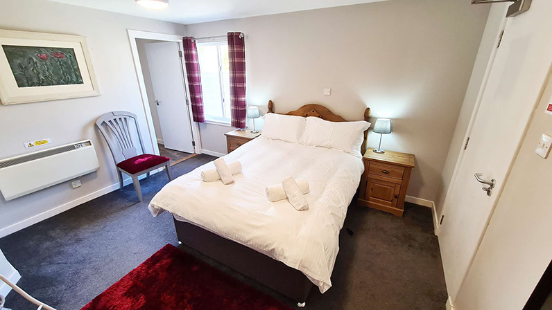 Spacious Double room accommodation in Portree at Rooms on the High Street